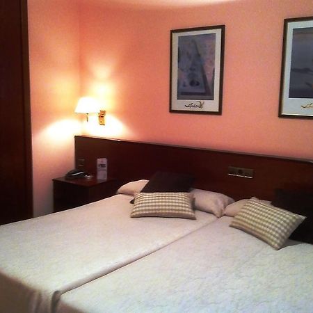 Hotel La Seu La Seu d'Urgell Pokój zdjęcie