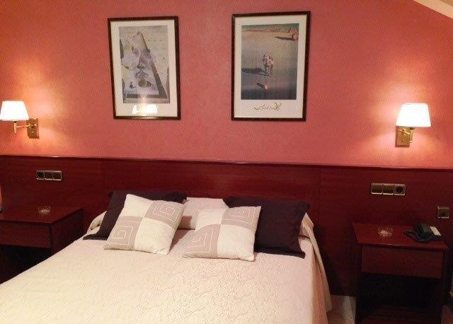 Hotel La Seu La Seu d'Urgell Pokój zdjęcie